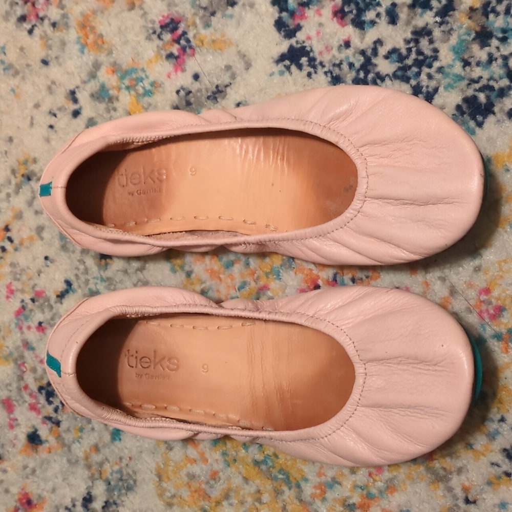 Light Pink Tieks